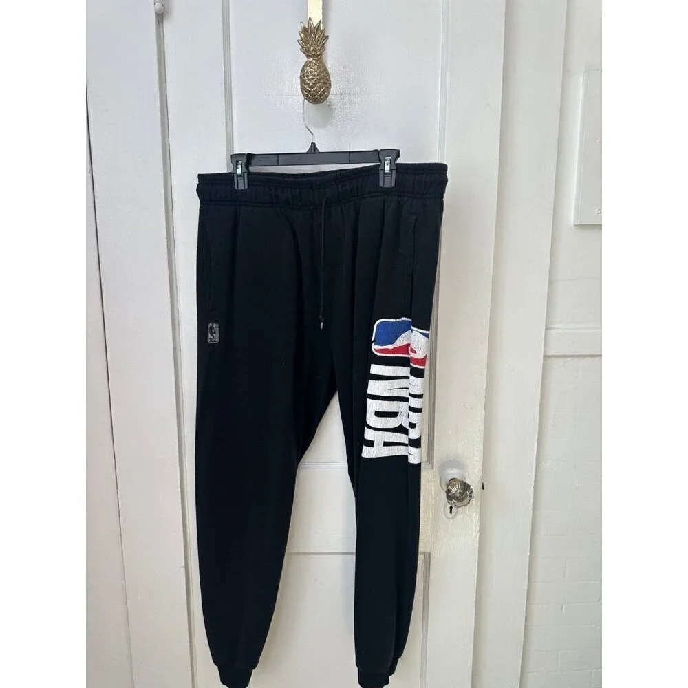 NBA men’s size X – large black sweatpants